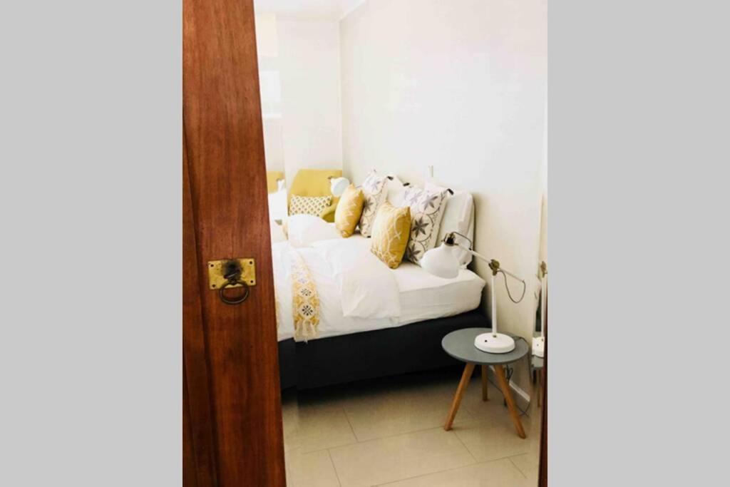 Large Family Retro Flat In City Center- Large Terrace & Garden View, Free Parking Lussemburgo Esterno foto