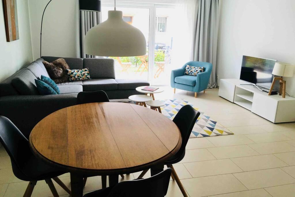 Large Family Retro Flat In City Center- Large Terrace & Garden View, Free Parking Lussemburgo Esterno foto